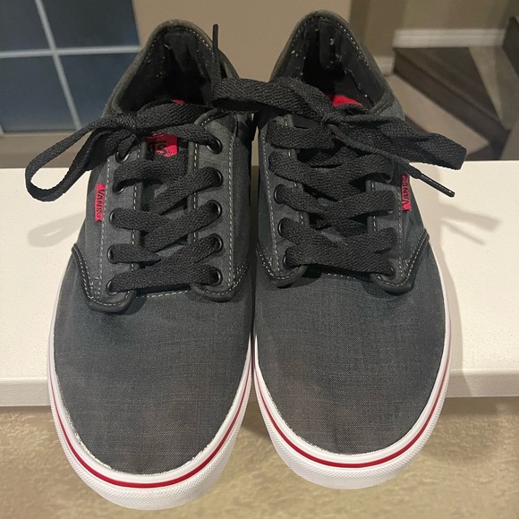 Mens Vans - Picture 3 of 7